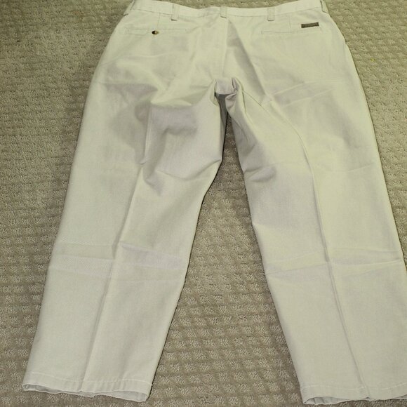 Timbercreek Men's 36x30 100% Cotton Khaki Pants - Picture 2 of 7